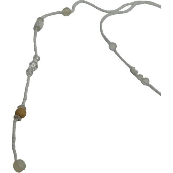 Chic 90s-Inspired Multi-Strand White Beaded Necklace - Picture 8 of 8